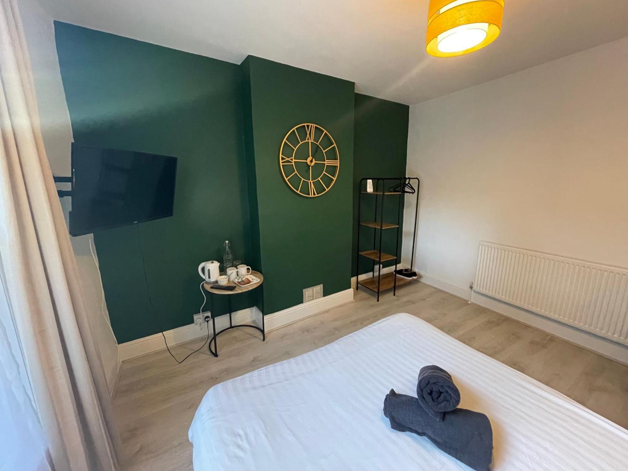 Rooms In City Centre House With Kitchen, Lounge, Garden Ipswich Exterior photo